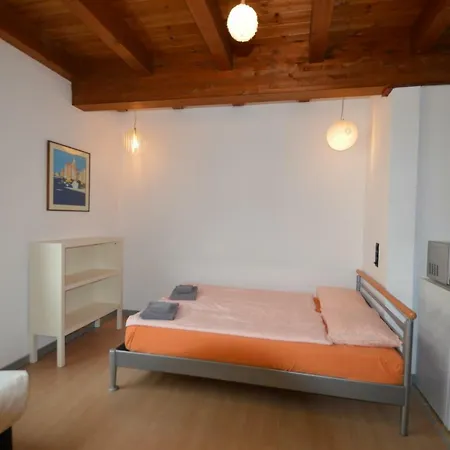 Summer Apartments Lugano - Downtown City Center & Lake Nearby * לוגאנו