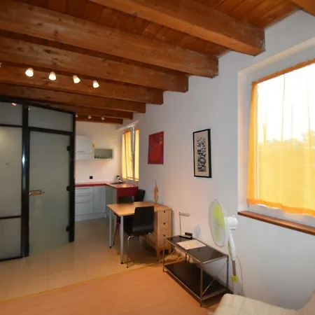 Summer Apartments Lugano - Downtown City Center & Lake Nearby דירה לוגאנו