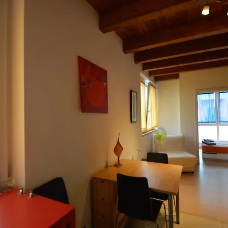 Summer Apartments Lugano - Downtown City Center & Lake Nearby דירה *
